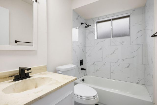 12123 Plumpoint Drive, Houston, TX 77099