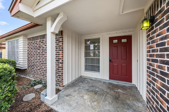 12123 Plumpoint Drive, Houston, TX 77099