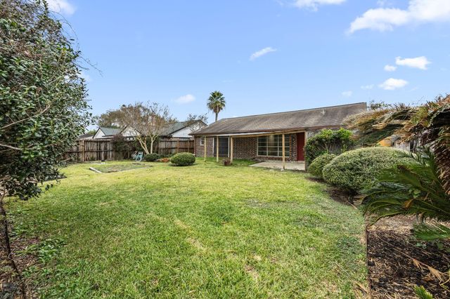 12123 Plumpoint Drive, Houston, TX 77099