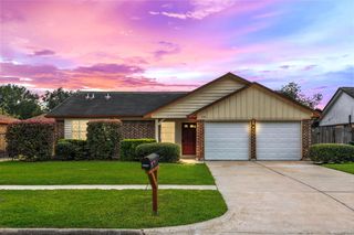 12123 Plumpoint Drive, Houston, TX 77099