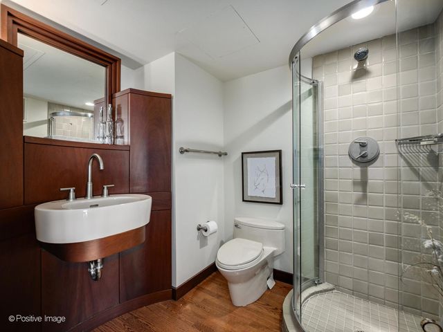 1040 N Lake Shore Drive 16C, Chicago, IL 60611