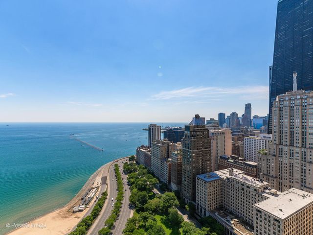 1040 N Lake Shore Drive 16C, Chicago, IL 60611