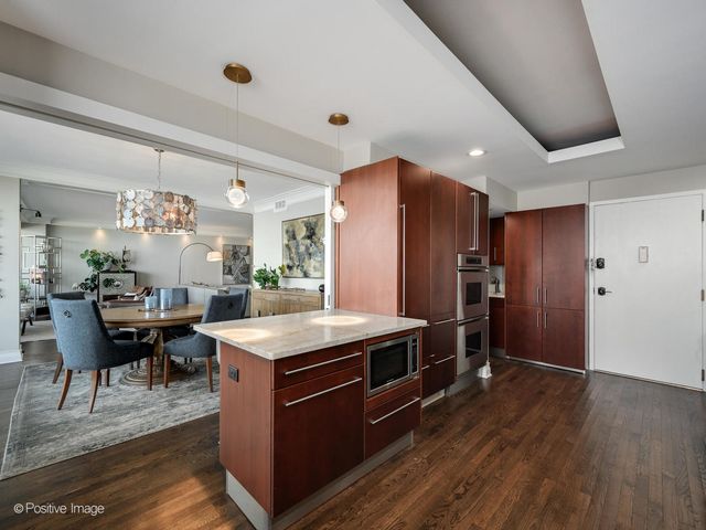 1040 N Lake Shore Drive 16C, Chicago, IL 60611