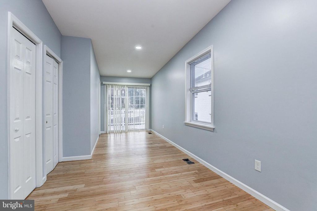 Image 11 of property listing at 1602 ABBOTSTON ST, Baltimore, MD 21218