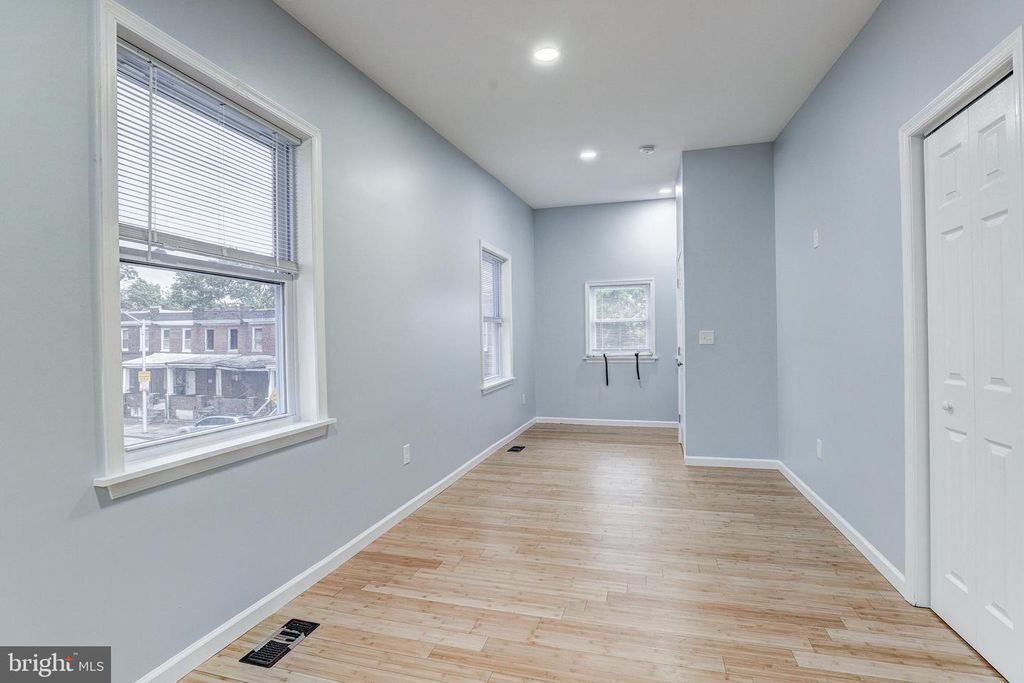 Image 13 of property listing at 1602 ABBOTSTON ST, Baltimore, MD 21218