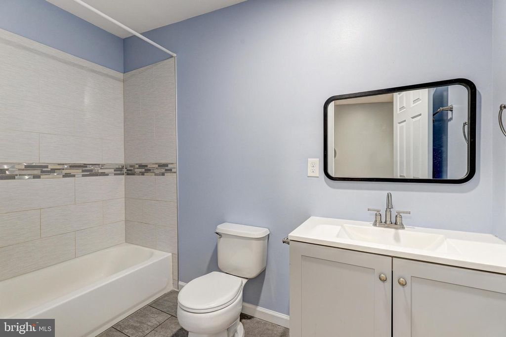 Image 14 of property listing at 1602 ABBOTSTON ST, Baltimore, MD 21218