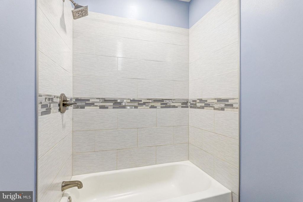 Image 15 of property listing at 1602 ABBOTSTON ST, Baltimore, MD 21218