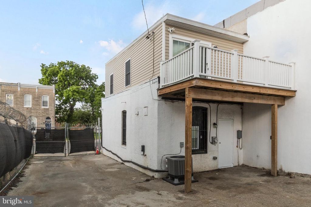 Image 19 of property listing at 1602 ABBOTSTON ST, Baltimore, MD 21218