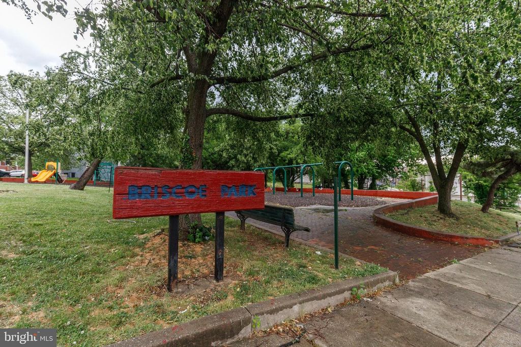 Image 20 of property listing at 1602 ABBOTSTON ST, Baltimore, MD 21218
