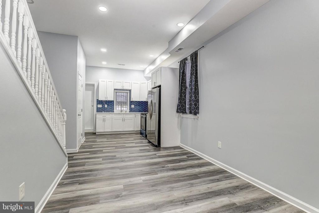 Image 5 of property listing at 1602 ABBOTSTON ST, Baltimore, MD 21218