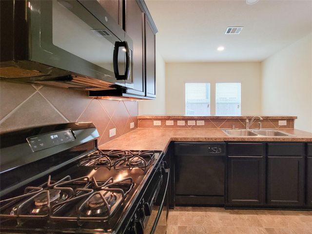 5209 Dauntless Drive, Houston, TX 77066