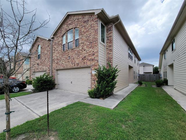 5209 Dauntless Drive, Houston, TX 77066