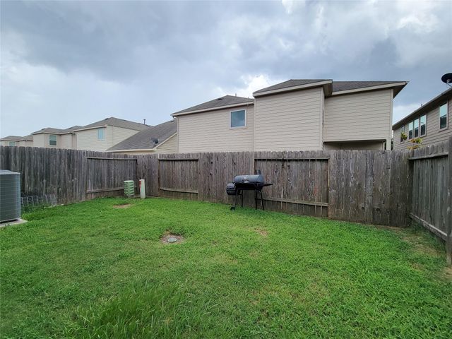 5209 Dauntless Drive, Houston, TX 77066