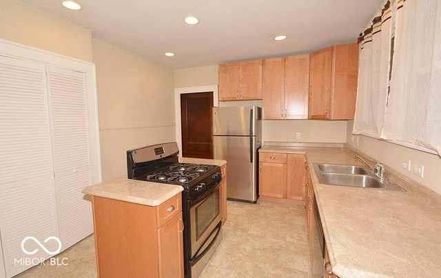 4905 Broadway Street, Indianapolis, IN 46205