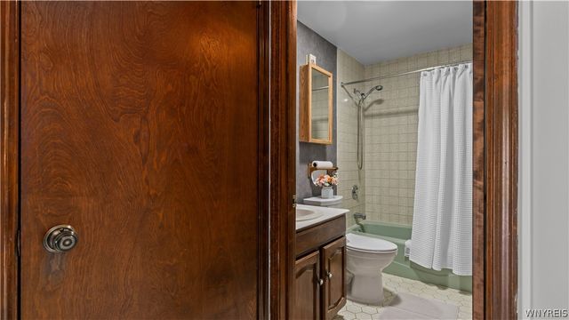5291 Chestnut Ridge Road D, Orchard Park, NY 14127