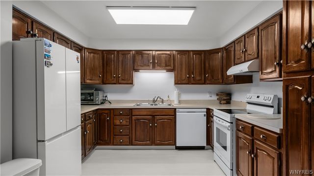 5291 Chestnut Ridge Road D, Orchard Park, NY 14127