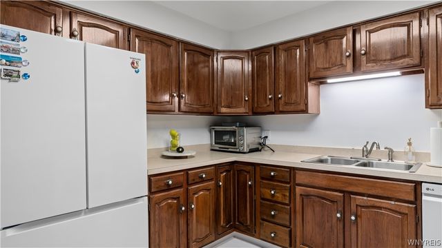 5291 Chestnut Ridge Road D, Orchard Park, NY 14127