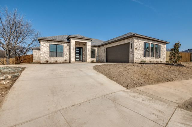 903 Urban Drive, Desoto, TX 75115