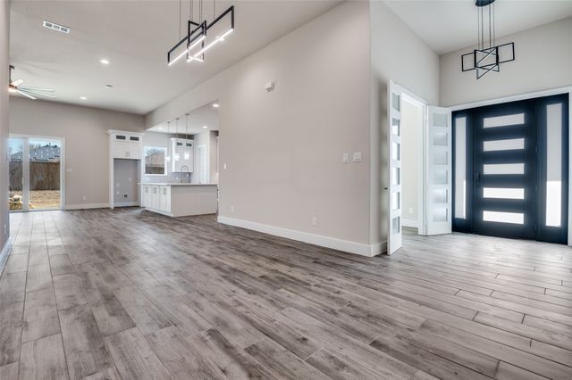 903 Urban Drive, Desoto, TX 75115