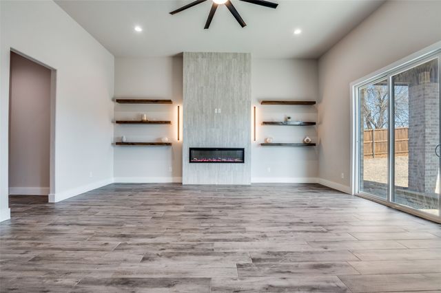 903 Urban Drive, Desoto, TX 75115