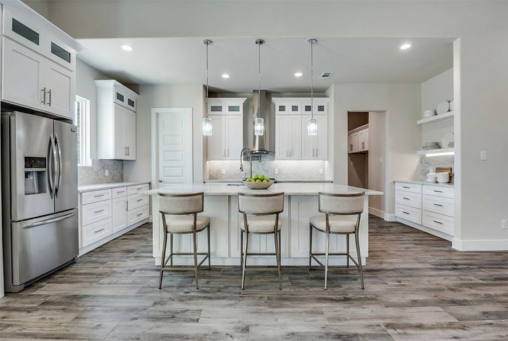 903 Urban Drive, Desoto, TX 75115