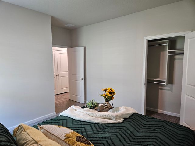 1013 N Forestview St, Wichita, KS 67235