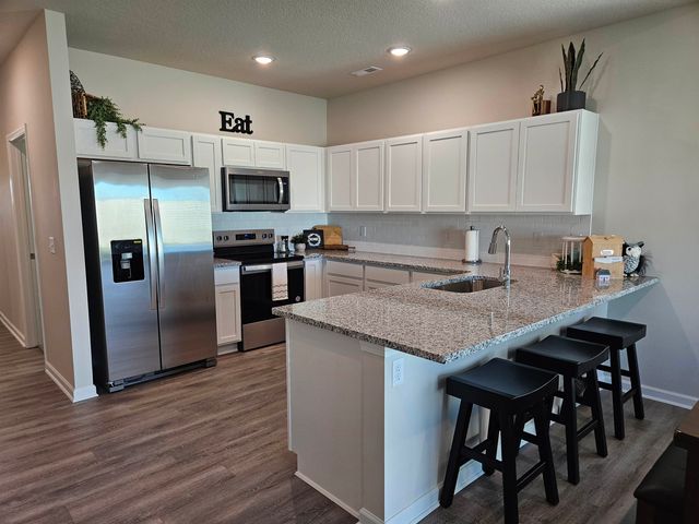 1013 N Forestview St, Wichita, KS 67235