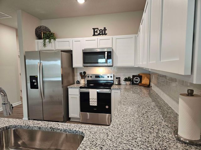 1013 N Forestview St, Wichita, KS 67235