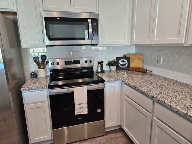 1013 N Forestview St, Wichita, KS 67235