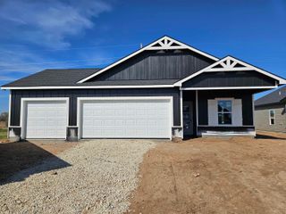 1013 N Forestview St, Wichita, KS 67235