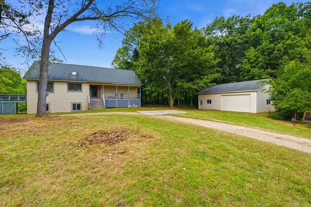 11144 Horton Road, Holly, MI 48442