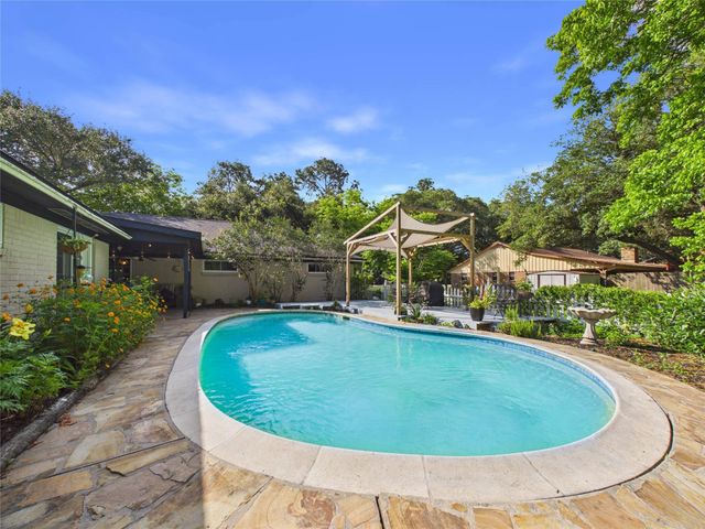 3037 County Road 536, Alvin, TX 77511