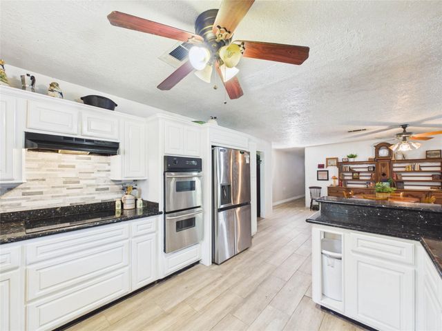 3037 County Road 536, Alvin, TX 77511