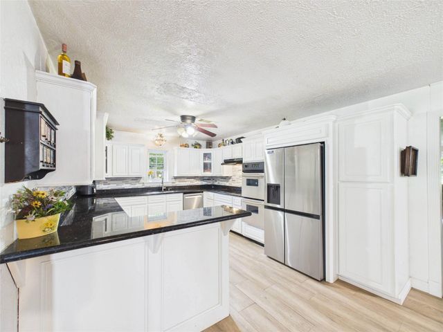 3037 County Road 536, Alvin, TX 77511