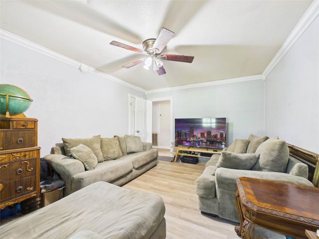 3037 County Road 536, Alvin, TX 77511