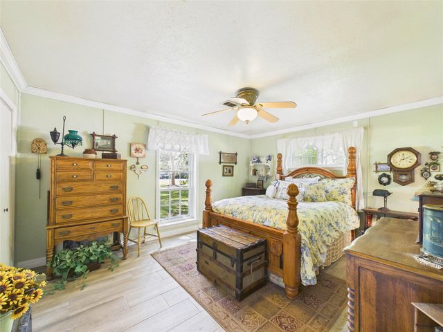 3037 County Road 536, Alvin, TX 77511