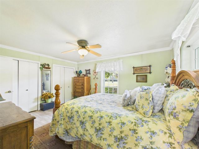 3037 County Road 536, Alvin, TX 77511