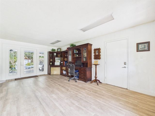 3037 County Road 536, Alvin, TX 77511