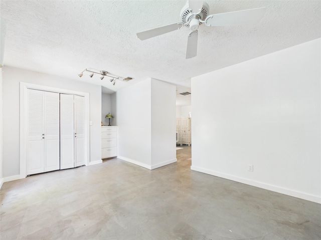 3037 County Road 536, Alvin, TX 77511