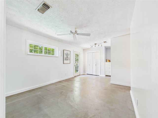 3037 County Road 536, Alvin, TX 77511