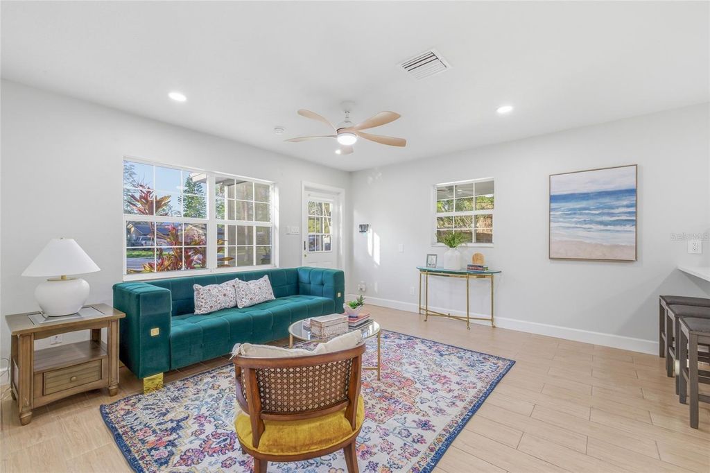 Image 5 of property listing at 201 DUNKIRK ROAD, Oldsmar, FL 34677