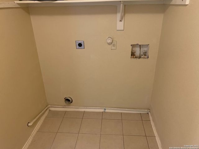 7560 Oak Chase, San Antonio, TX 78239