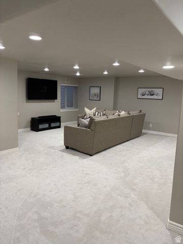 1600 W 200 N, Layton, UT 84041