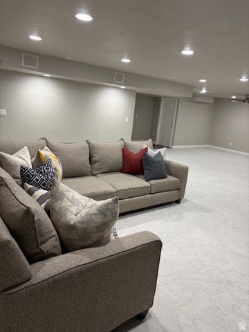 1600 W 200 N, Layton, UT 84041