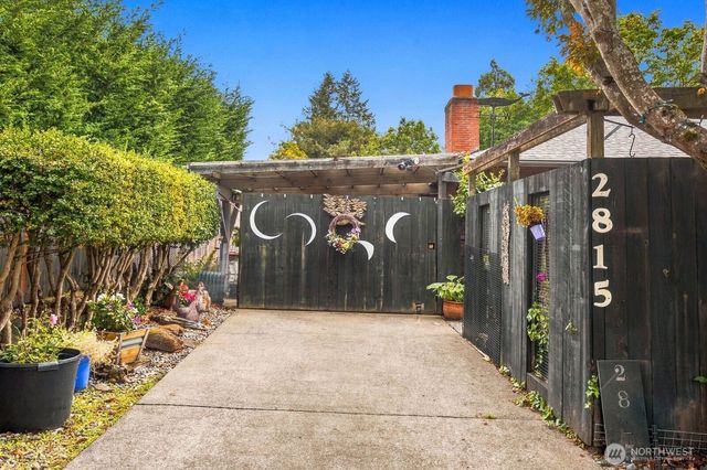 2815 SW 109th Street, Seattle, WA 98146