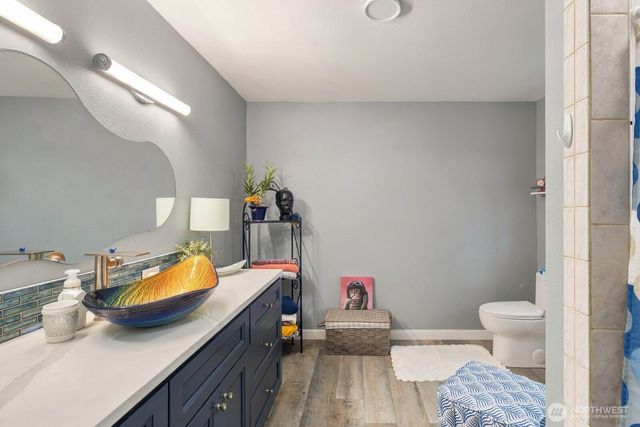 2815 SW 109th Street, Seattle, WA 98146