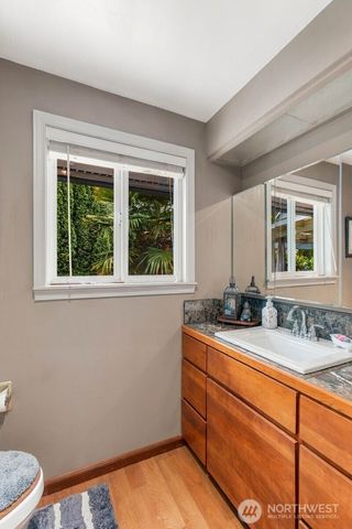 2815 SW 109th Street, Seattle, WA 98146