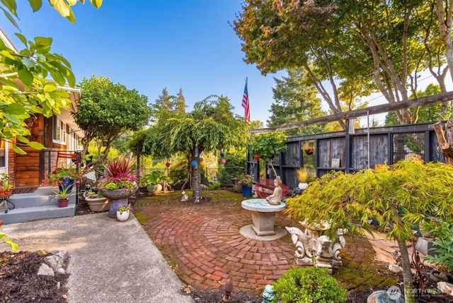 2815 SW 109th Street, Seattle, WA 98146