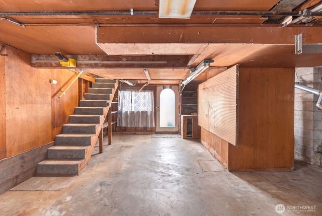 2815 SW 109th Street, Seattle, WA 98146