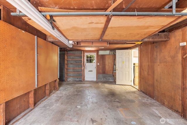 2815 SW 109th Street, Seattle, WA 98146